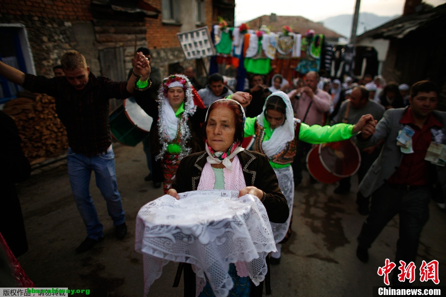 n201134614041714ee6eae1eeaa8.jpg