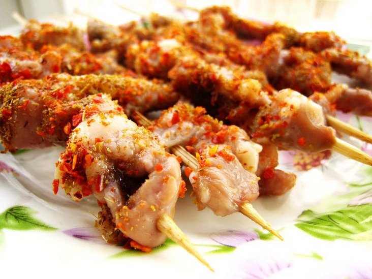 时间还是8分钟,240°C,鲜嫩可口的羊肉串,味道美极了.jpg