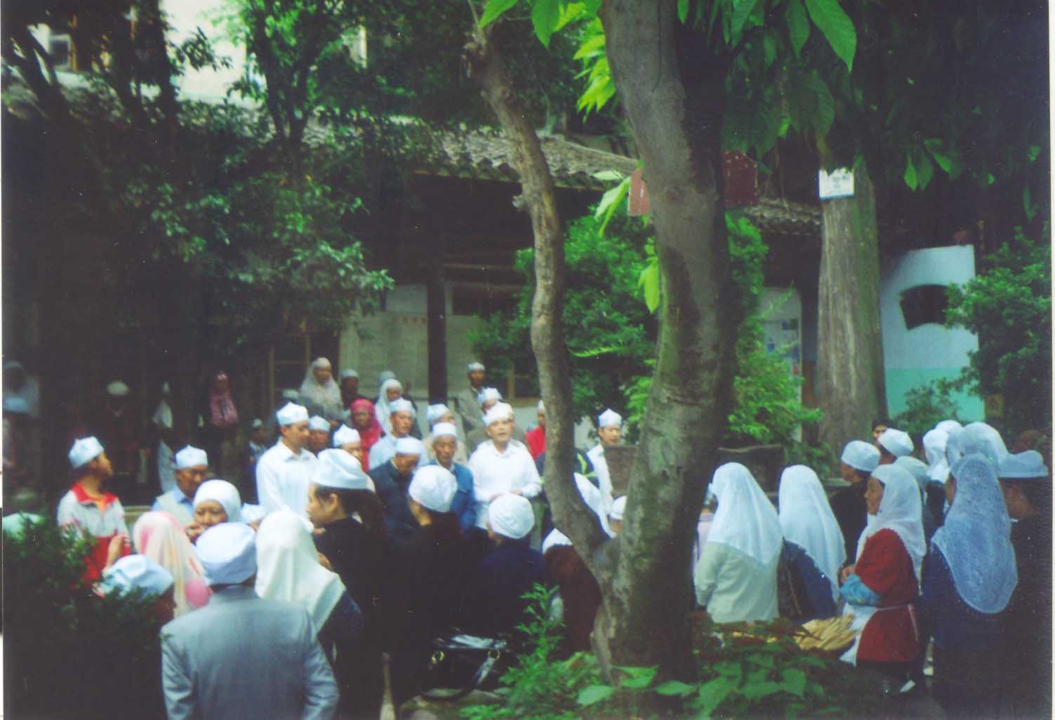 2008年6月1日西昌举行汶川地震祈福尔麦里 4.jpg