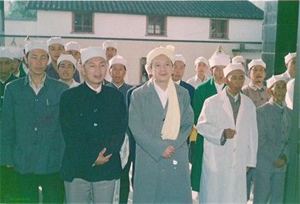 文明清真寺礼尔德上殿：导师与马老师.jpg