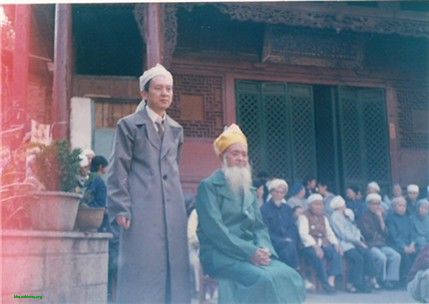 导师与米老乌斯塔 001.jpg